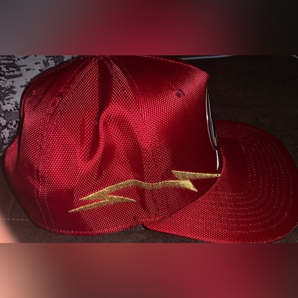 DC The Flash Logo Snapback Hat - Picture 5 of 11